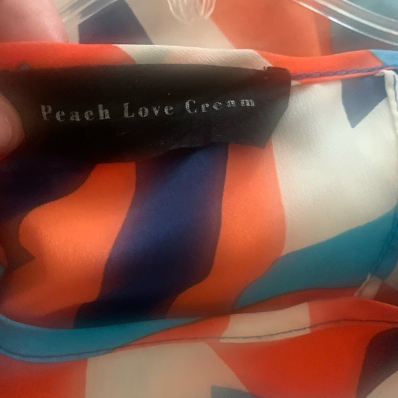 Beautiful top!! - Picture 4 of 4